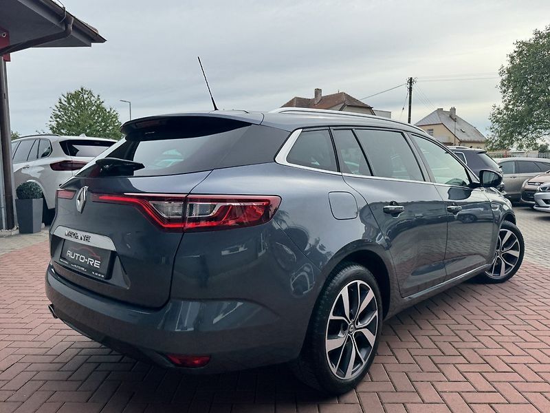 Renault Mégane (2016) 1.6dCi Bose Navi Polokůže - fotka 2 z 50