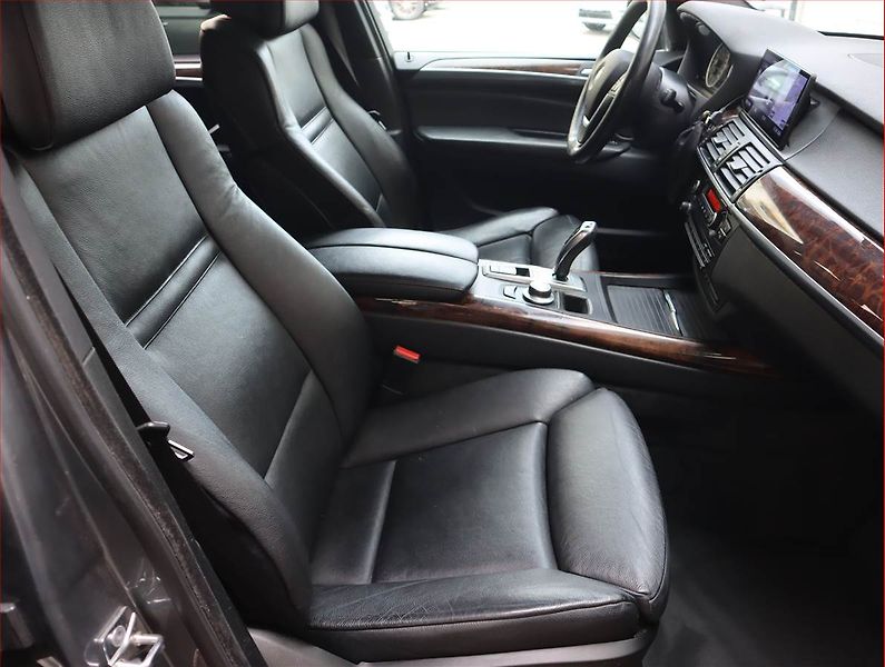 BMW X5 (2009) xDrive30d, 4X4, Automat, Navi - fotka 9 z 16