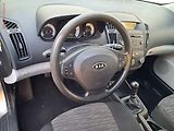 Kia Ceed (2009) 1.4CVVT, ČR, AC, tempo - náhled 12