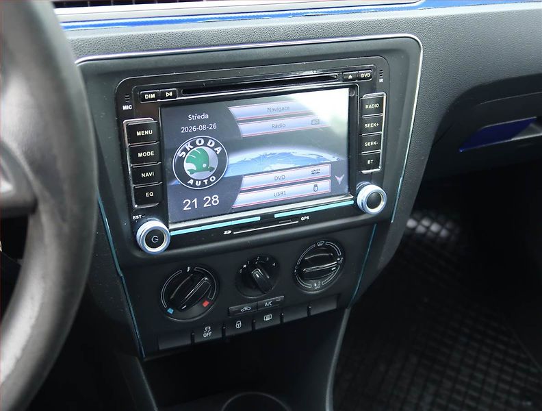 Škoda Rapid (2014) Ambition 1.6 TDI - fotka 17 z 17