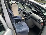 Citroën Xsara Picasso 1,6 i - náhled 12