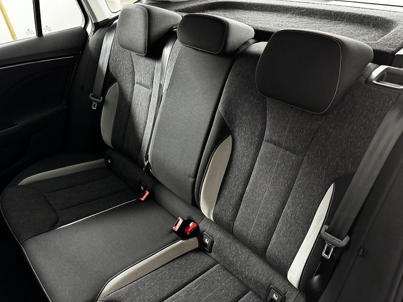 Škoda Kamiq (2020) Style 1.6 TDI 85 KW DSG - CZ - fotka 23 z 24