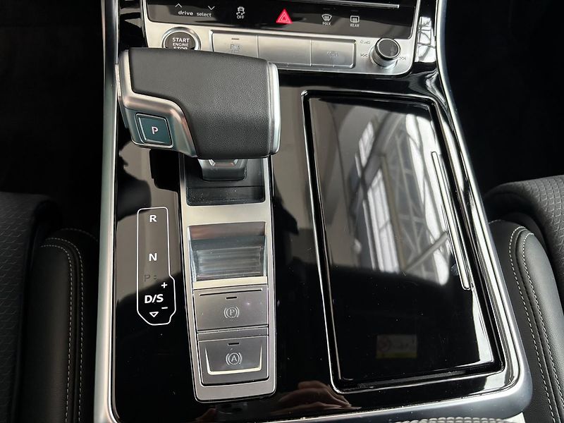 Audi Q7 FL S-line  50TDI 210kW Tažné - fotka 10 z 26