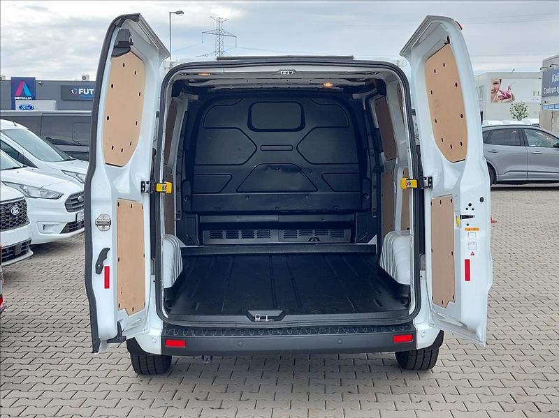 Ford Transit Custom 2,0 EcoBlue Trend L1 DPH - fotka 10 z 26