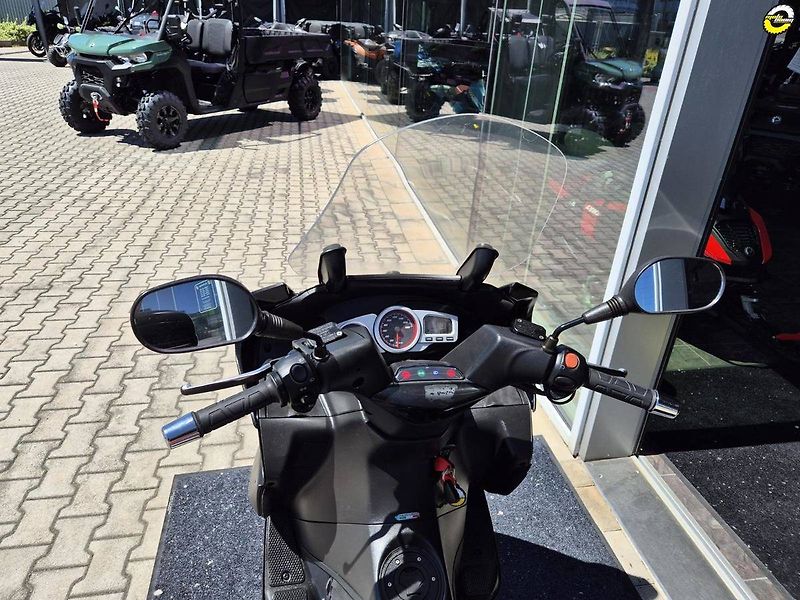 Aprilia SR Max 300 (2012) - fotka 23 z 23