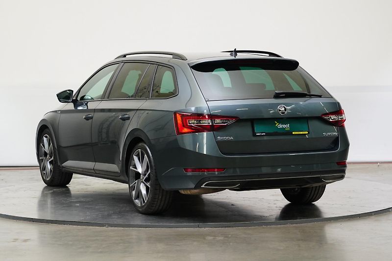 Škoda Superb - fotka 7 z 29