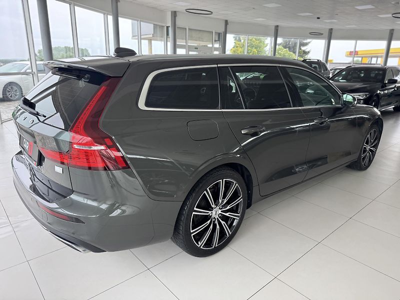 Volvo V60 T6 AWD*257kW*REZERVACE! - fotka 5 z 33