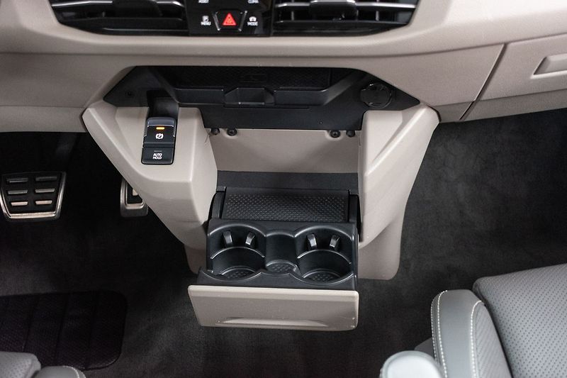 Volkswagen Multivan 1.4 TSI LONG*TAŽNÉ*ZÁRUKA*ČR 1 - fotka 28 z 50