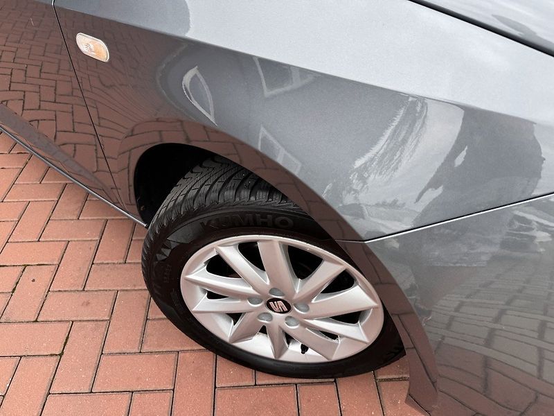Seat Ibiza (2014) 1.4i 16V Navi Digi Klima - fotka 47 z 50