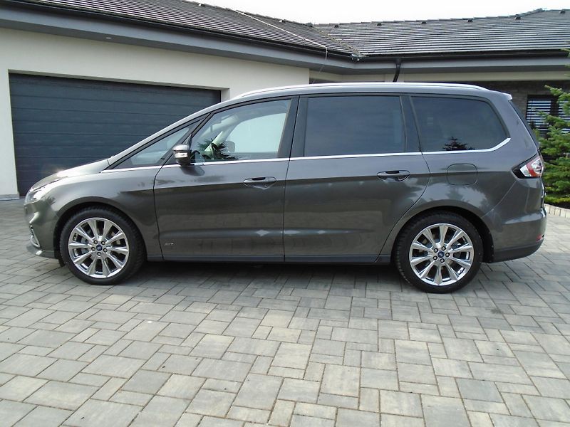 Ford Galaxy 2,0EcoBlue 140kW AWD Vignale  - fotka 8 z 50
