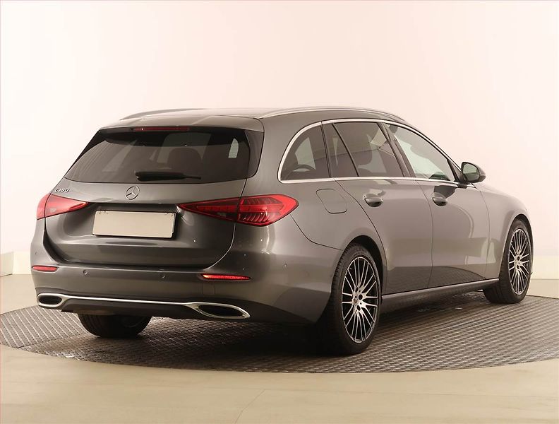 Mercedes-Benz Třídy C (2022) Avantgarde C 180 - fotka 5 z 32