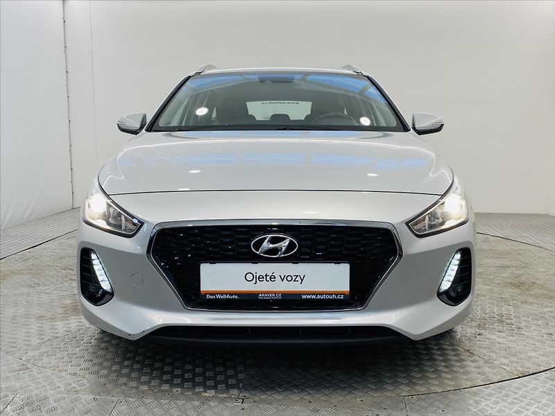 Hyundai i30 1,4 T-GDi 103kW - fotka 4 z 24