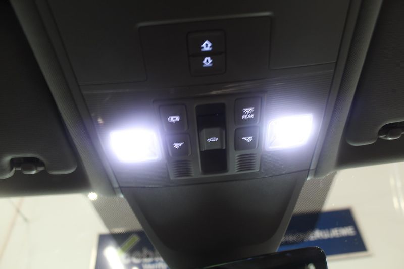 Volkswagen Tiguan (2017) 2.0TDI 110kW R-Line FULL LED - fotka 35 z 39