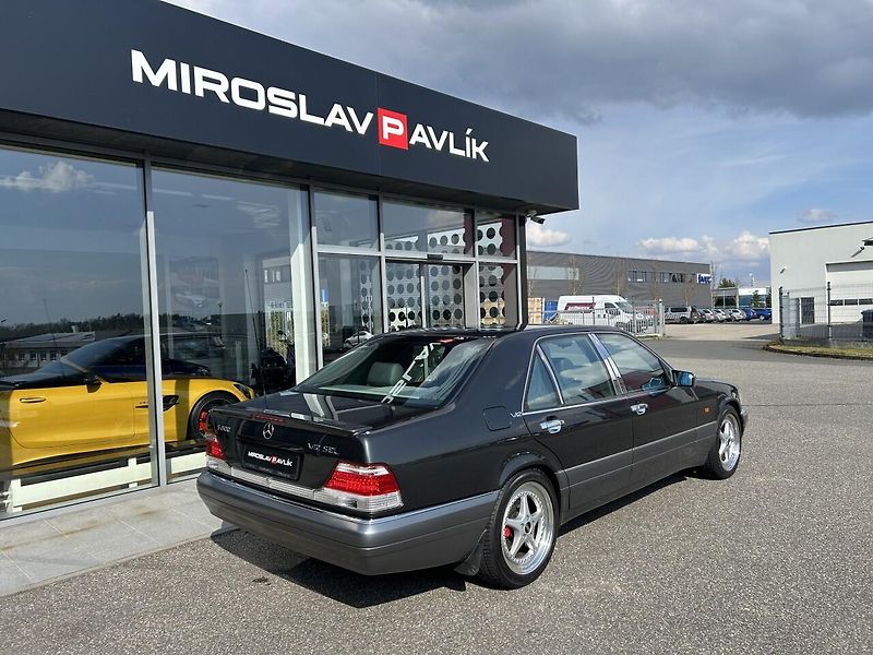 Mercedes-Benz Třídy S S 600 L V12 - fotka 5 z 34