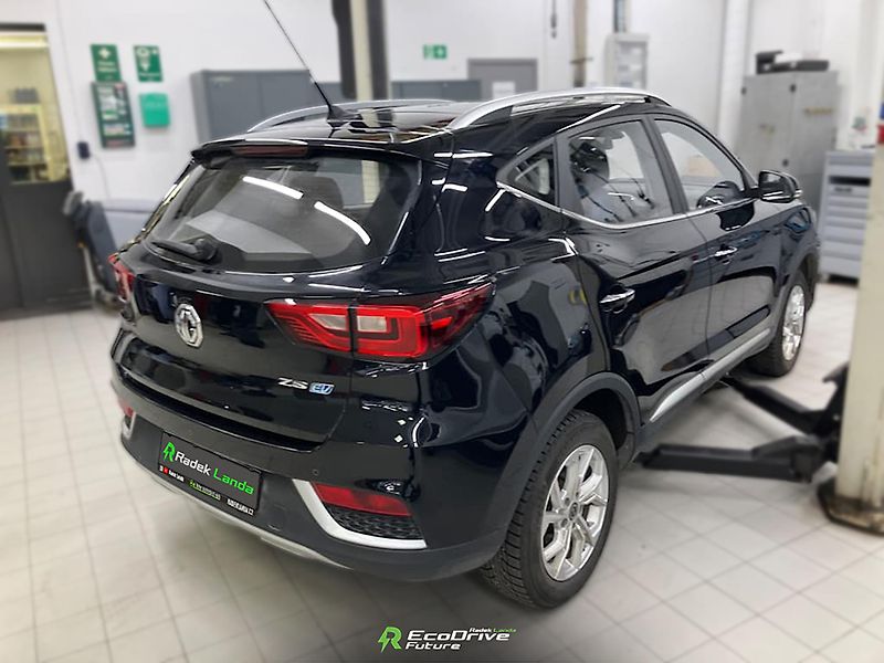MG ZS (2021) Luxury 44,5 kWh, FWD - fotka 4 z 8