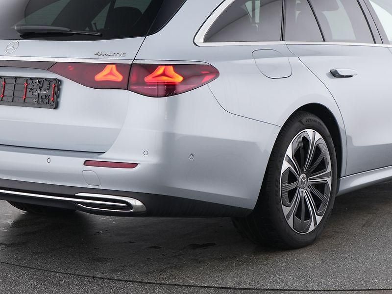 Mercedes-Benz Třídy E E300 T 4M Avantgarde Advanced+ - fotka 4 z 9