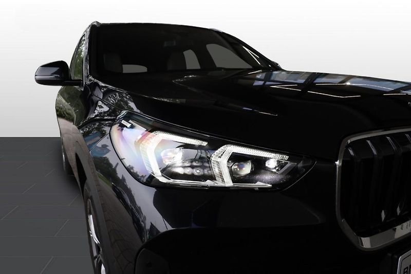 BMW X1 xDrive23d - fotka 18 z 27