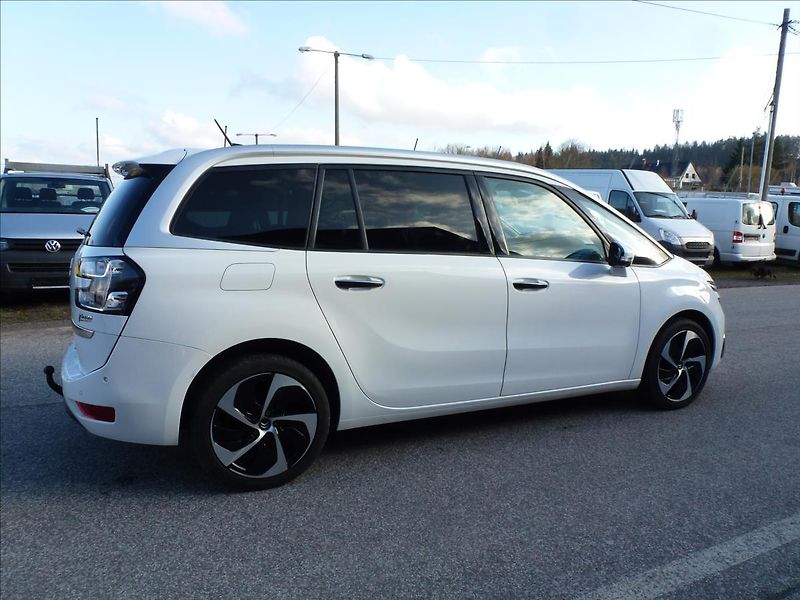 Citroën Grand C4 Picasso 2,0 HDI 7míst 150HP AUT Polar - fotka 8 z 57