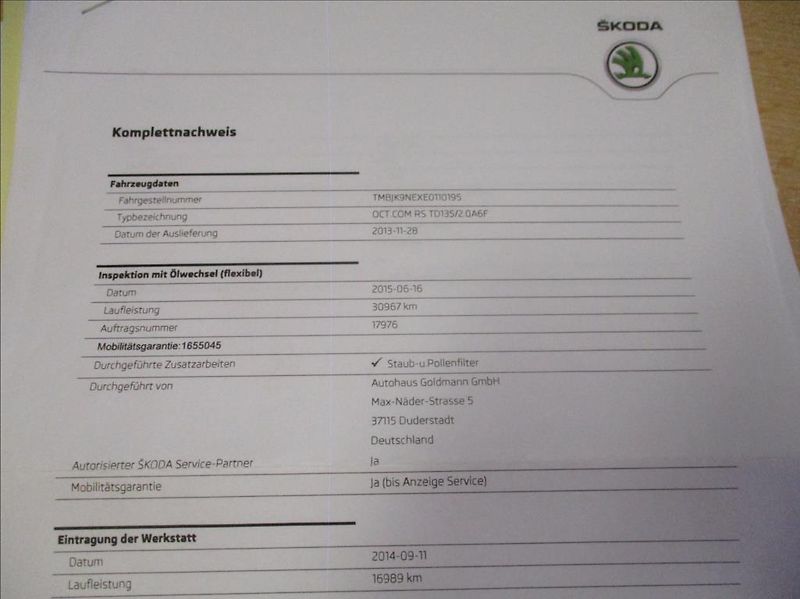 Škoda Octavia 2,0 TDI RS, DSG,serviska,navi, - fotka 35 z 42