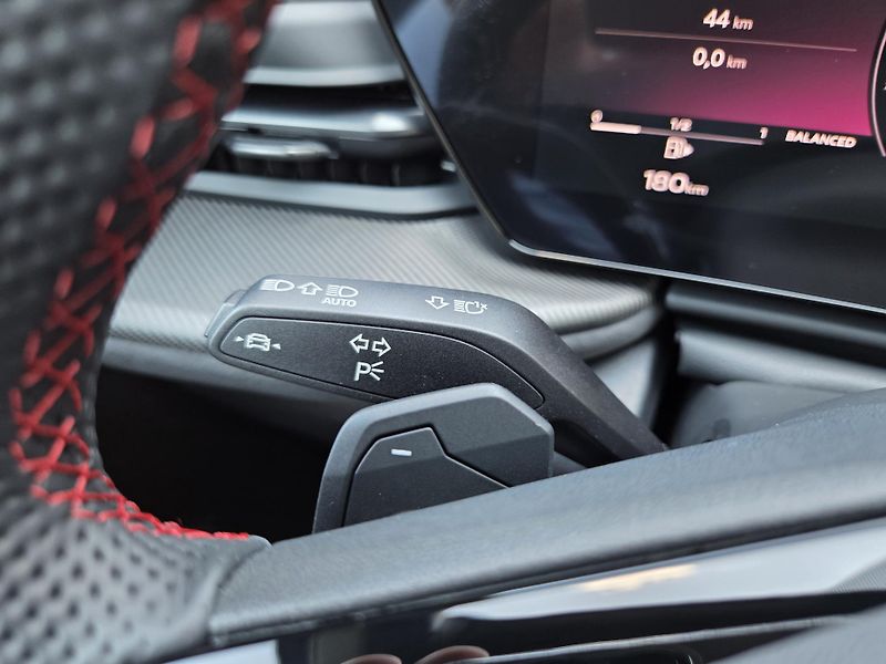 Audi Q5 TDi Q S-Line Vzduch Pano MAX!! - fotka 19 z 57