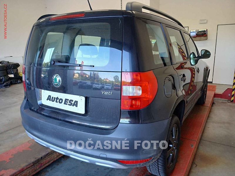 Škoda Yeti (2011) 1.4i, AC, výhřev sed - fotka 2 z 3