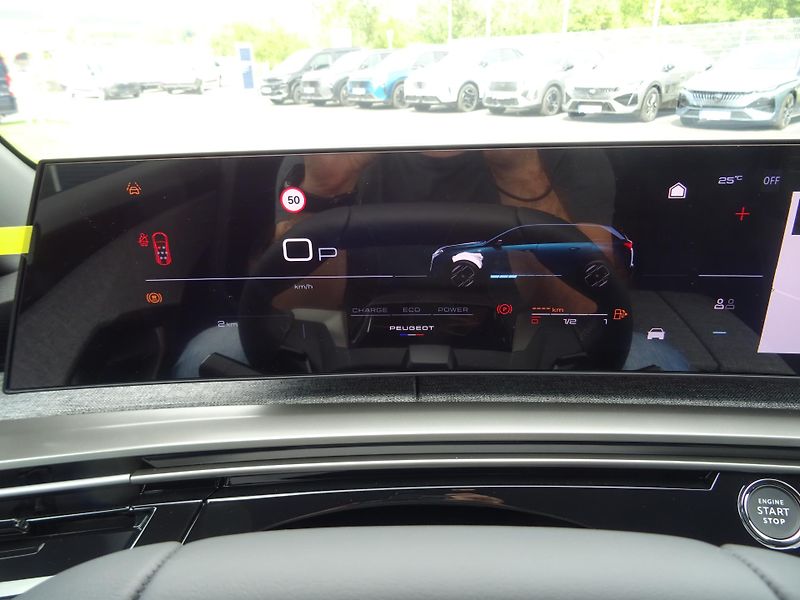 Peugeot 5008 (2026) BUSINESS Hybrid 145k e-DCS6 - fotka 29 z 47