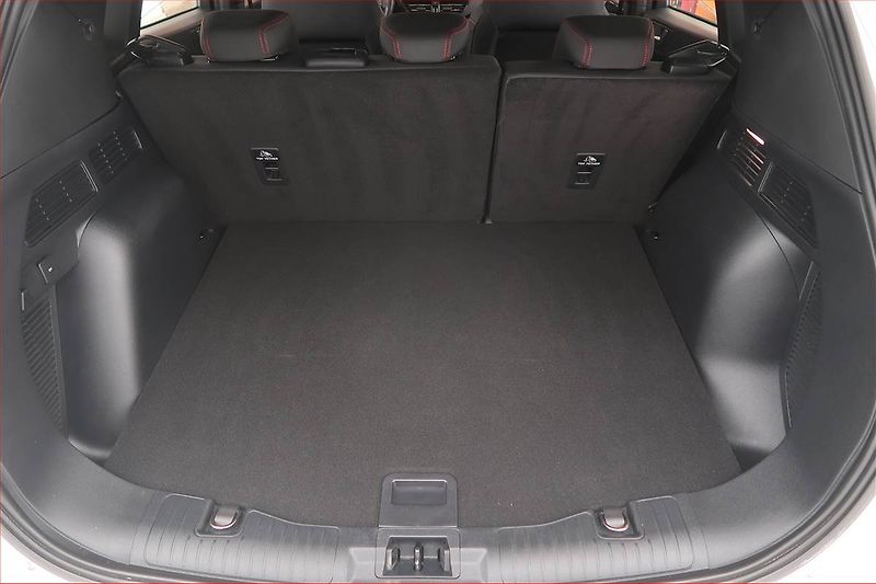 Ford Kuga (2023) ST-Line 1.5 EcoBoost - fotka 12 z 12