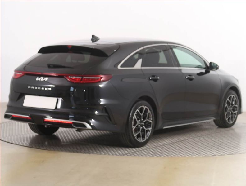 Kia Pro_Ceed (2022) GT-Line 1.5 T-GDI - fotka 5 z 23