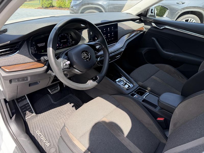 Škoda Octavia (2022) Scout 2.0 TDi/DSG/DPH/4x4 - fotka 15 z 25