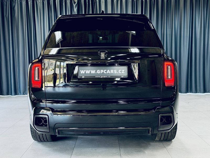 Rolls-Royce Cullinan (2026) Black B SHOOTING STARS BESPOKE - fotka 5 z 45
