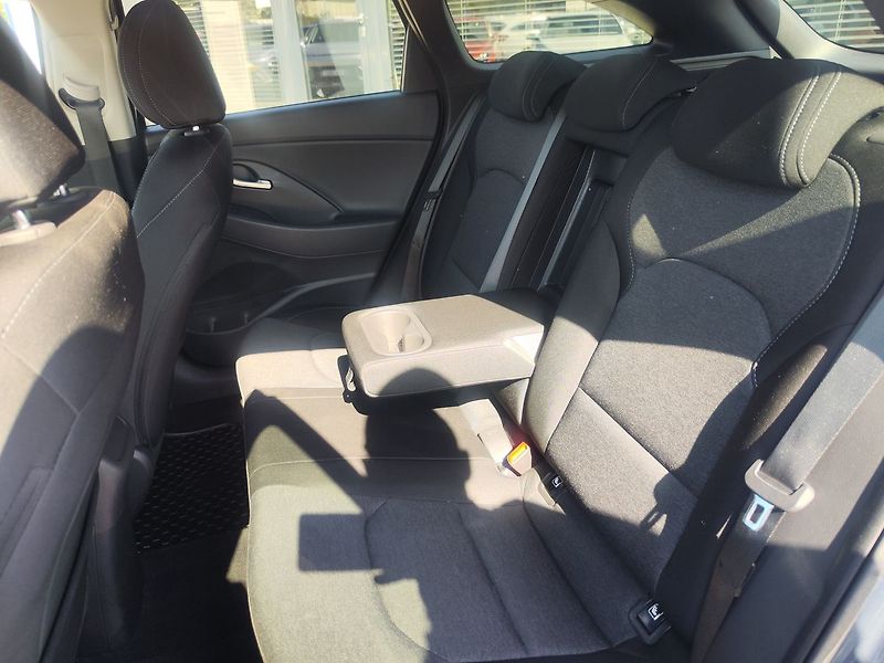 Hyundai i30 1.5 T-GDI/117kW Smart Navi - fotka 12 z 34
