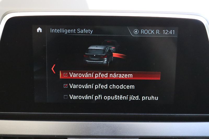 BMW Řada 2 225xe iPERFORMANCE F45 165kW - fotka 35 z 50