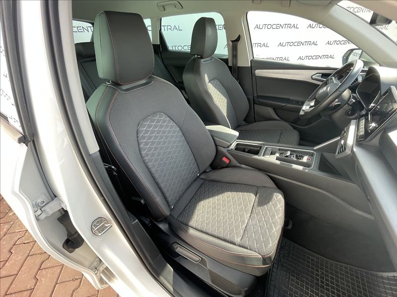 Seat Leon 2,0 TDi,FR,110kW,DSG,1.maj.,ČR - fotka 21 z 24