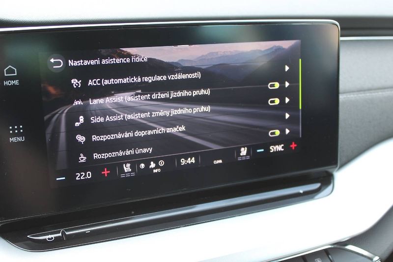 Škoda Octavia (2023) 2.0 TDI DSG Head Up TAŽNÉ kůže - fotka 27 z 35