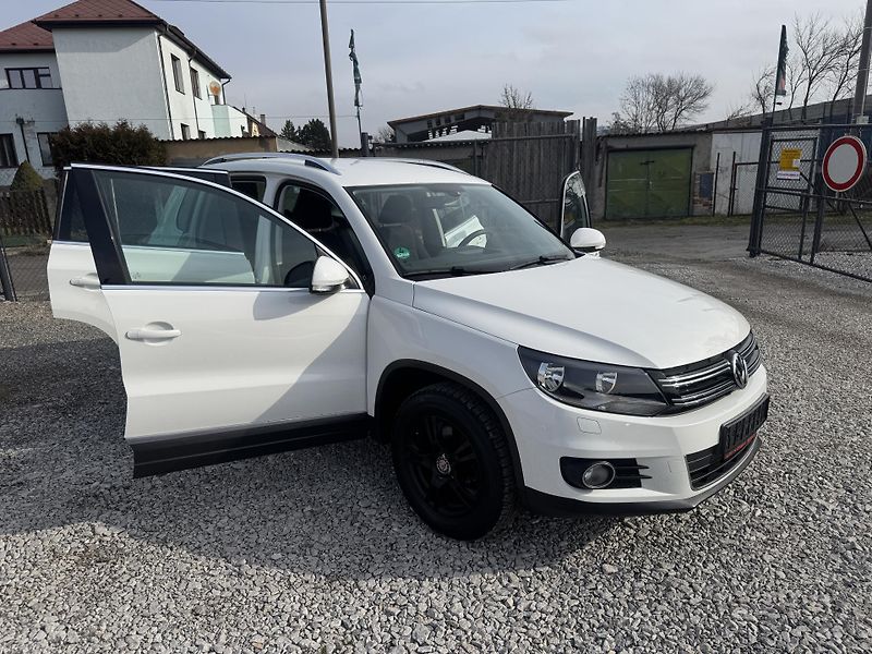 Volkswagen Tiguan 1.4TSi. Rezervace  - fotka 13 z 67