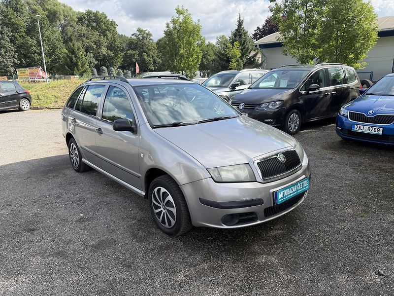 Škoda Fabia 1.2i - fotka 4 z 20