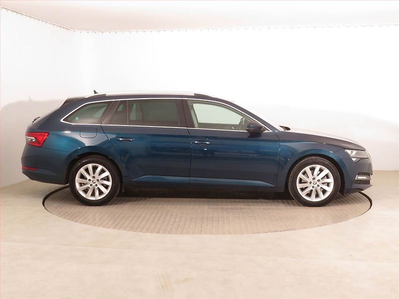 Škoda Superb (2019) Style 2.0 TDI, Automat - fotka 6 z 18