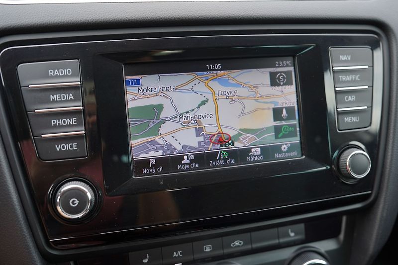 Škoda Octavia III  2.0TDi 135 kW DSG 4x4 ČR - fotka 36 z 41
