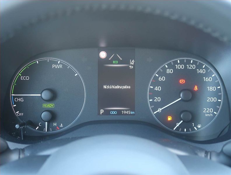 Toyota Yaris (2022) 1.5 VVT-i Hybrid - fotka 11 z 15