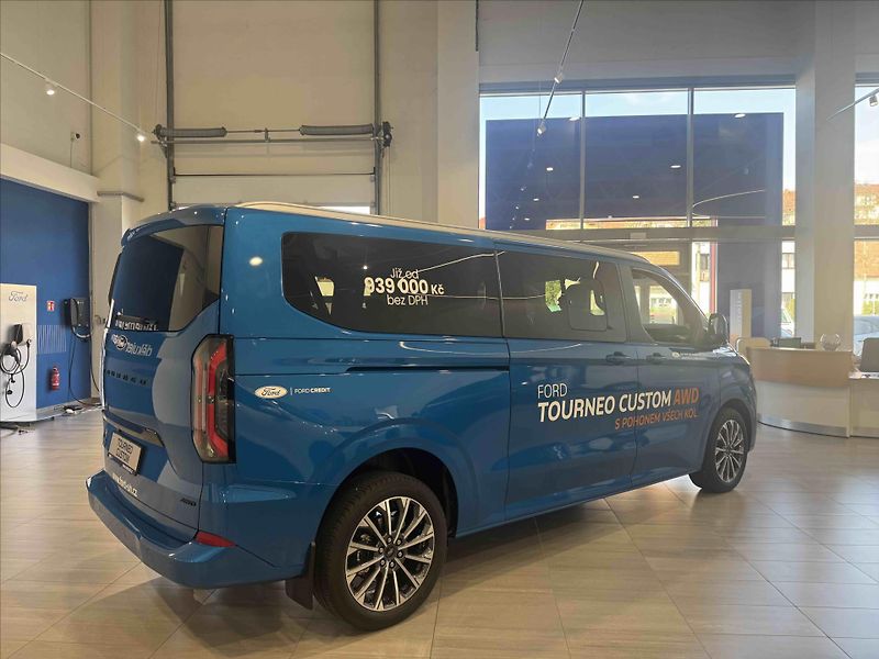 Ford Tourneo 2,0 EcoBlue 125 kW/170k  Custo - fotka 4 z 11