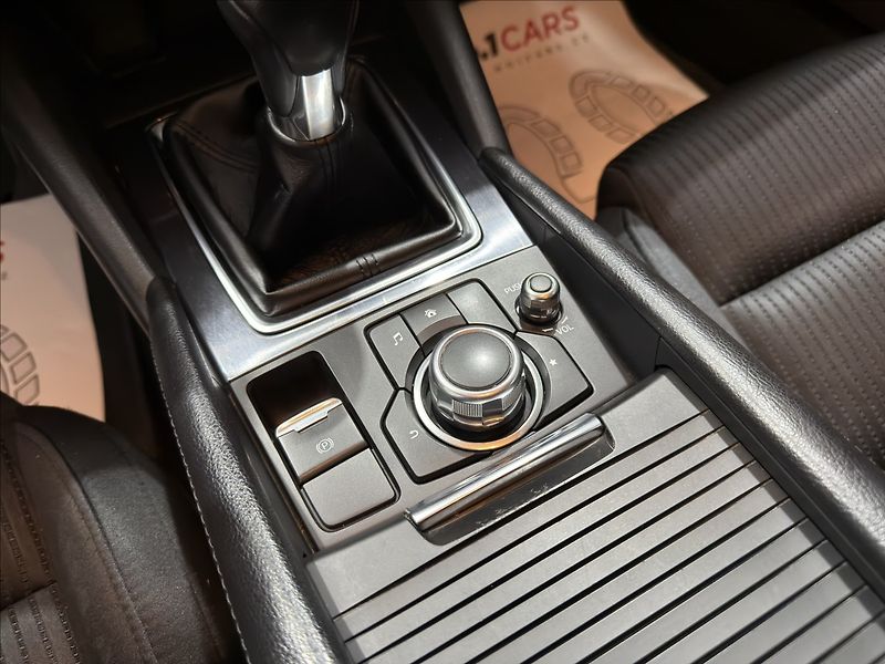 Mazda 6 2,2   D 1.MAJITEL 1.ROK ZÁRUKA - fotka 21 z 41