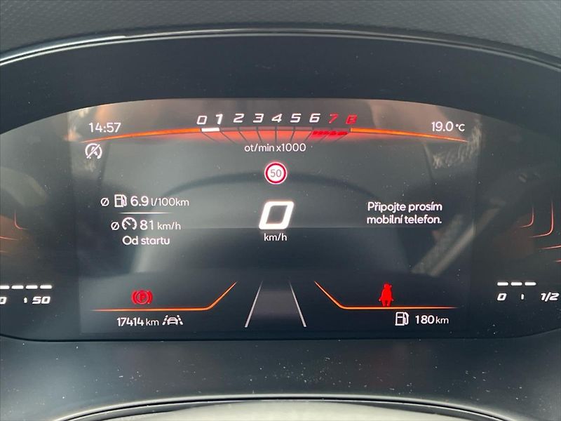 Seat Arona 1,0 TSi 70kW STYLE - fotka 16 z 25