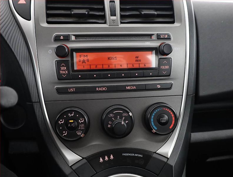 Subaru Trezia (2011) 1.4 D-4D, Serv.kniha, po STK - fotka 10 z 15