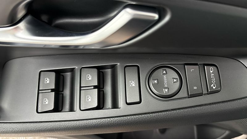 Hyundai i30 1.0 T-GDI Comfort Kombi - fotka 21 z 22