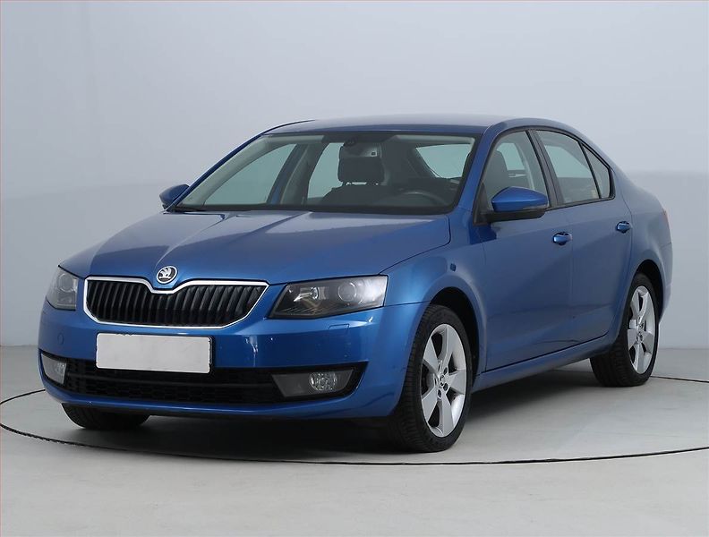 Škoda Octavia (2014) 2.0 TDI, Bi-Xenony, Tempomat - fotka 2 z 13