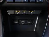 Kia Sportage (2021) Gold 1.6 T-GDI - náhled 21
