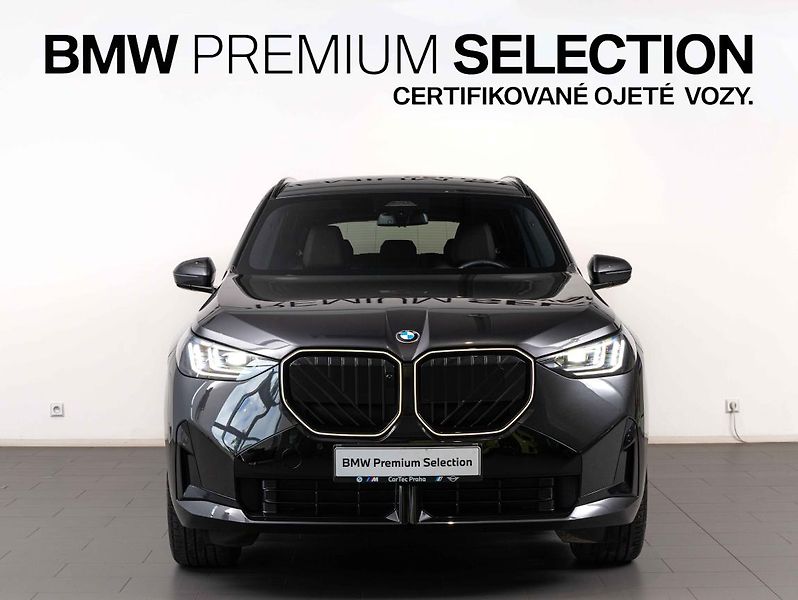 BMW X3 30e xDrive - fotka 2 z 23