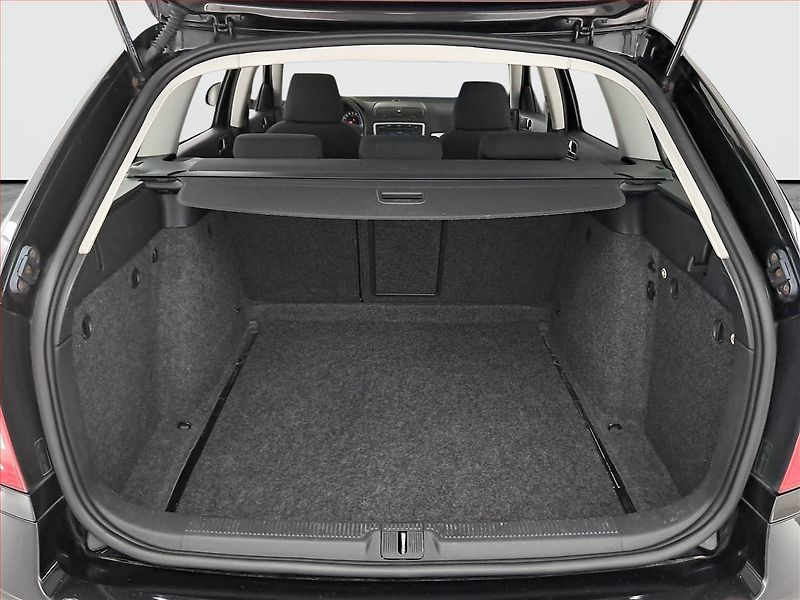 Škoda Octavia (2009) Ambiente 1.9 TDI DPF, Tempomat - fotka 14 z 18