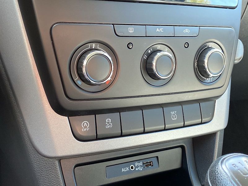 Škoda Yeti (2016) 1.2 TSI Active - fotka 16 z 23