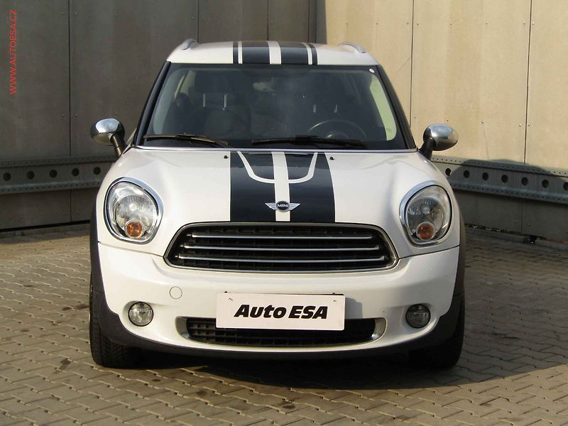 Mini Countryman (2014) 1.6i, AC, park.čidla - fotka 2 z 15